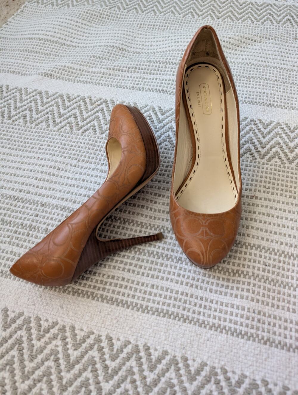 Coach Basil C embossing platform heels